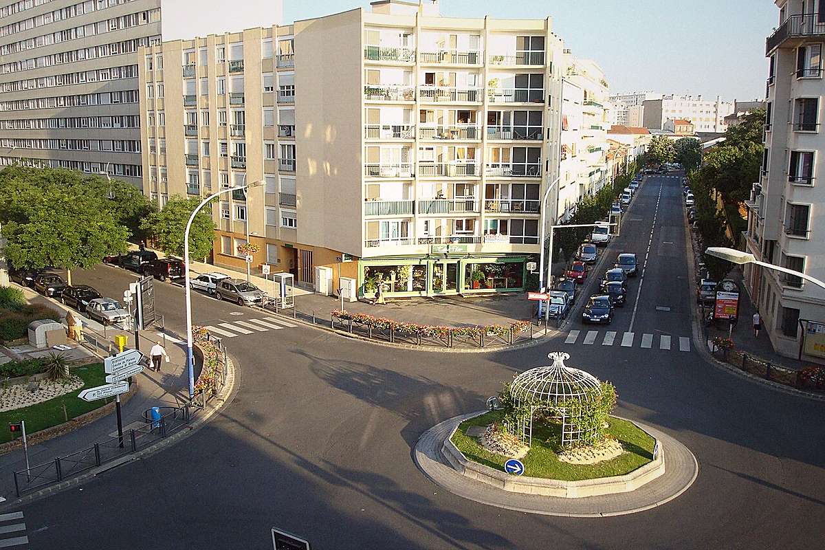 Carrefour albert, à Vanves